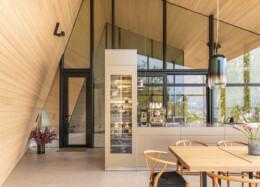 Arkitekturen i hybridhuset Aurora Lodge är unik
