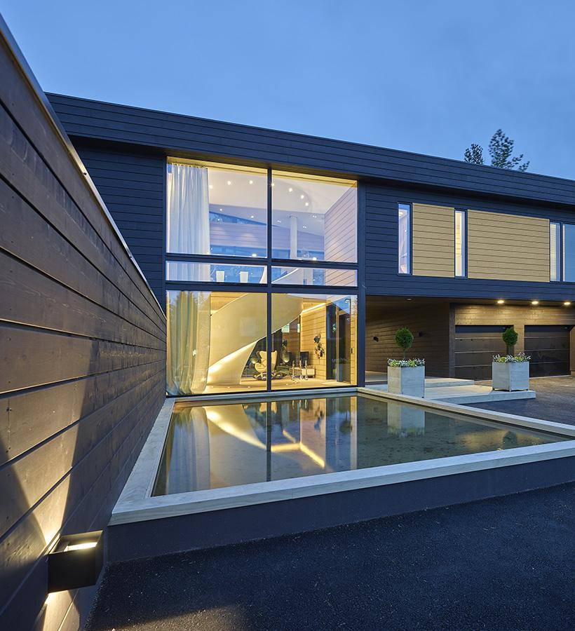 Det moderna timmerhuset Riihi var Polar Life Haus' bostadsmässobjekt i Seinäjoki 2016.